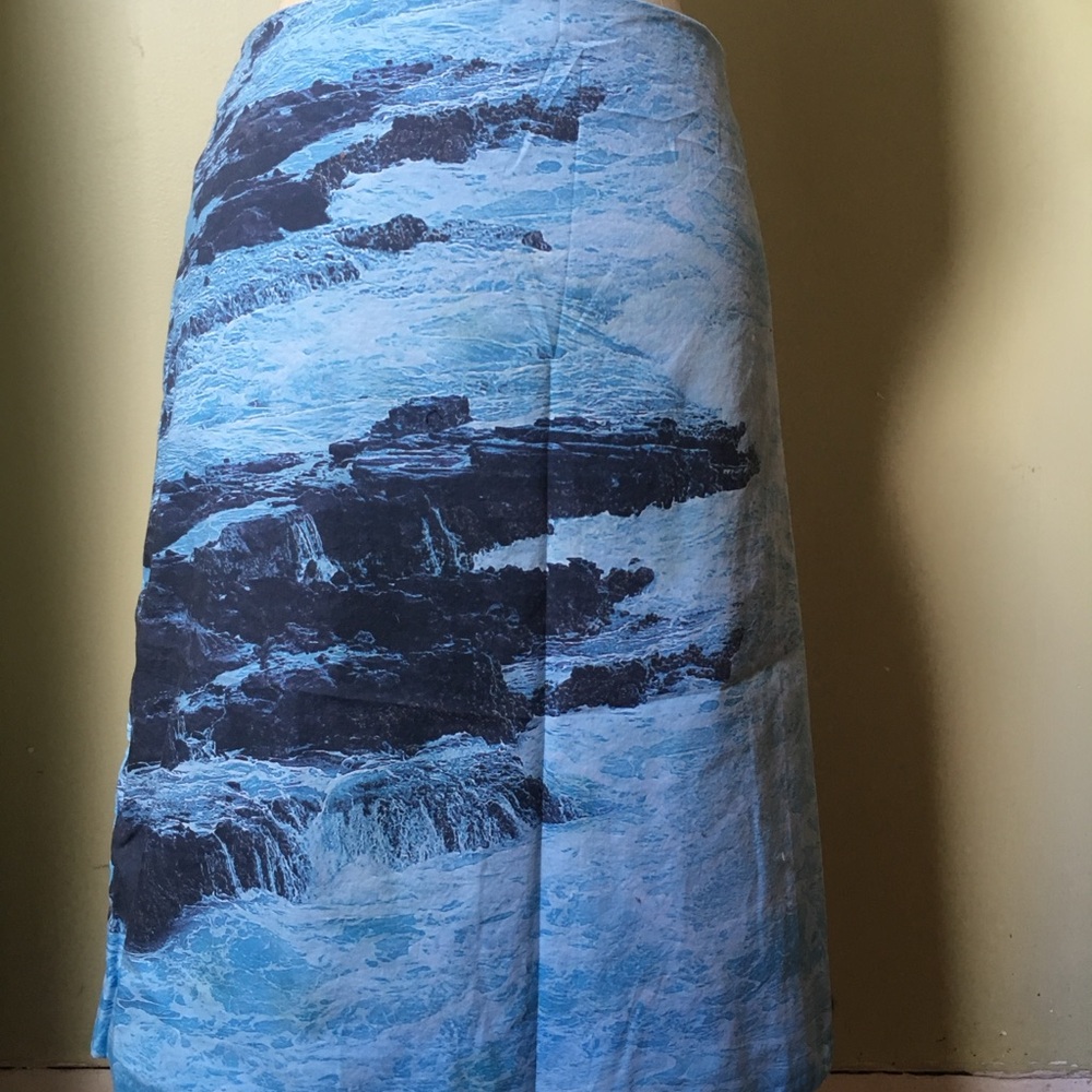 HD in Paris Ocean Wave Print Skirt